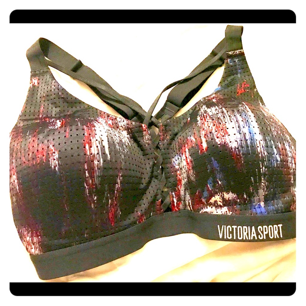 Victoria’s Secret Sport Bra New 32DD